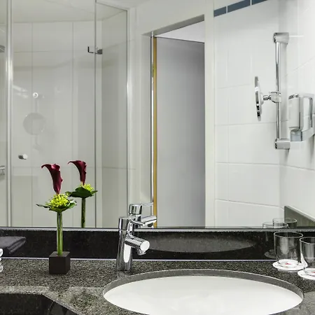 Hotel Intercityhotel 3*