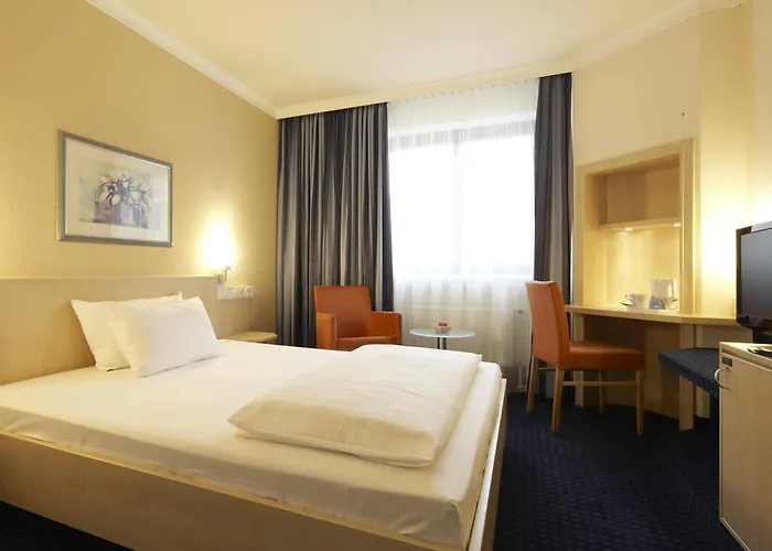 Hotel Center By Leonardo 3*
