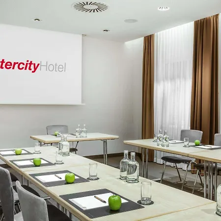 Intercityhotel 3*