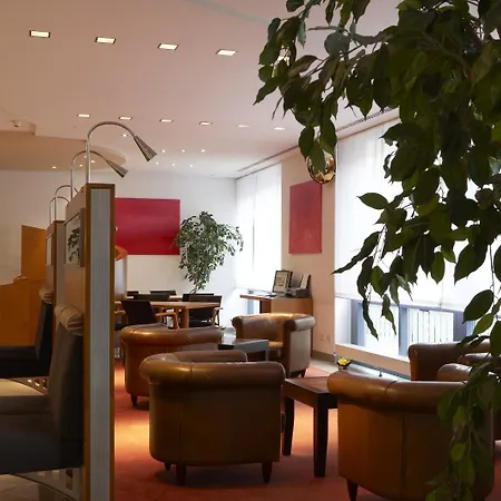 Intercityhotel 3*